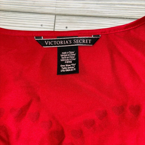 Victoria’s Secret red “love” robe - Picture 6 of 7